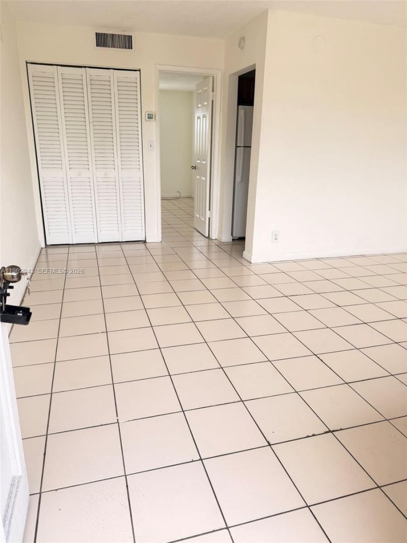 241 SE 9th Ave, Unit 206, Pompano Beach, FL 33060 Photo