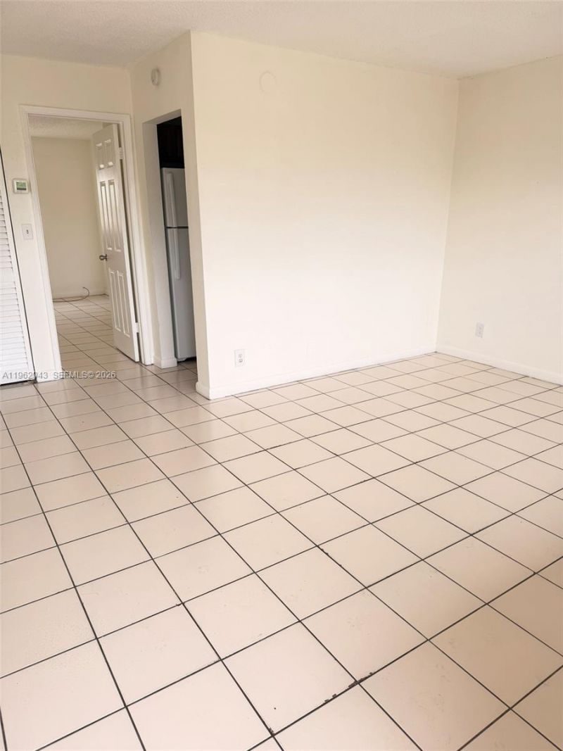 241 SE 9th Ave, Unit 206, Pompano Beach, FL 33060 Photo