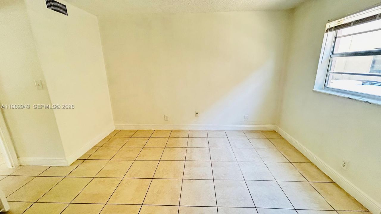 241 SE 9th Ave , Unit 206, Pompano Beach, FL 33060 Photo