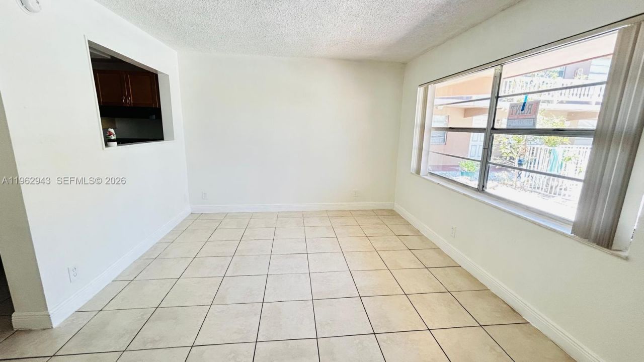 241 SE 9th Ave , Unit 206, Pompano Beach, FL 33060 Photo