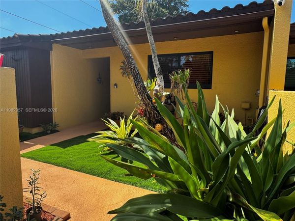 8720 SW 148th Pl, Miami, FL 33193