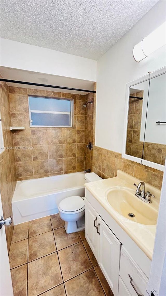 978 SW 10th Dr, Unit 15, Pompano Beach, FL 33060 Photo