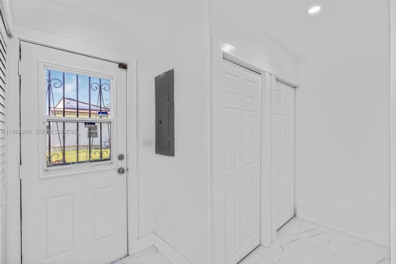 2901 SW 92nd Ave , Miami, FL 33165 Photo