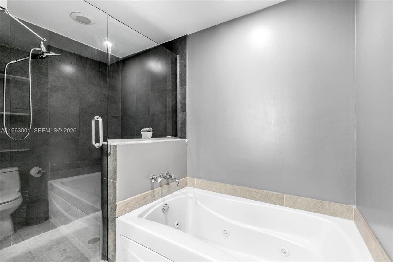 55 SE 6th St, Unit 3101, Miami, FL 33131 Photo