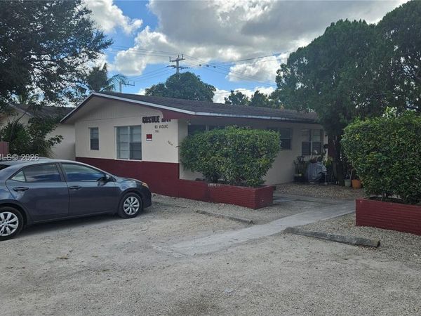 6204 Dewey St, Unit 1, Hollywood, FL 33023