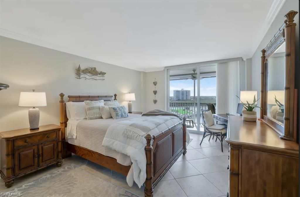 5 Bluebill Ave, Unit 812, Naples, FL 34108 Photo