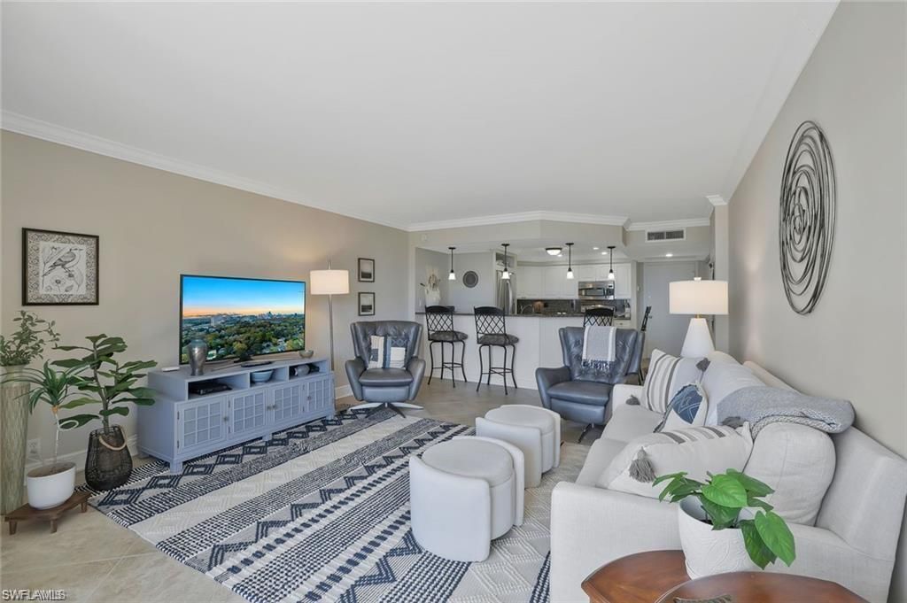 5 Bluebill Ave, Unit 812, Naples, FL 34108 Photo