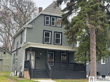 31 W Howard Avenue, Dunkirk, NY 14048