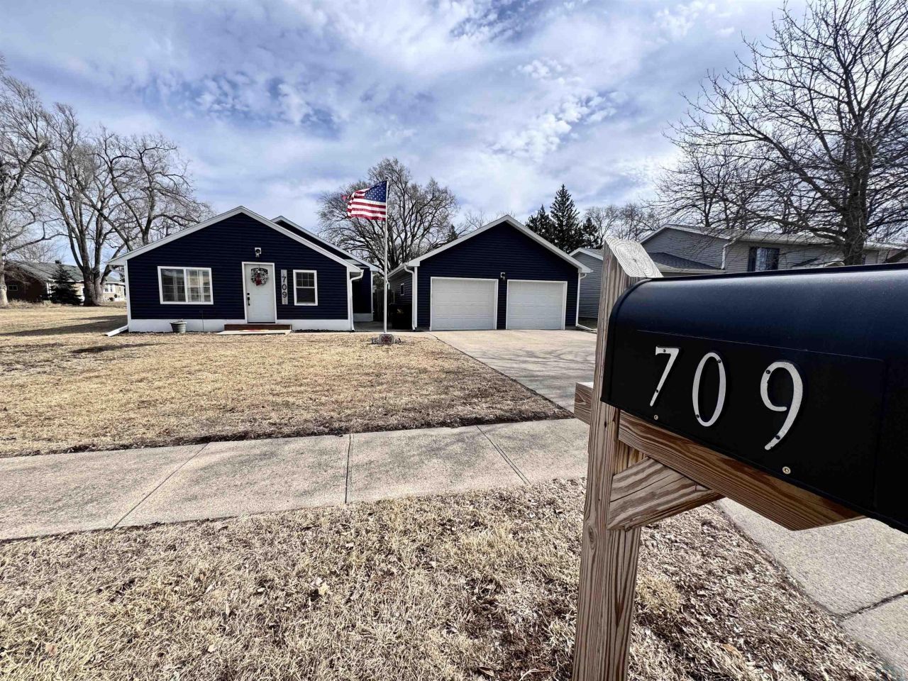 709 3rd Street, Onawa, IA 51040 Main Photo