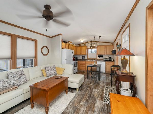 66 Brookwood Drive, Salem, NH 03079