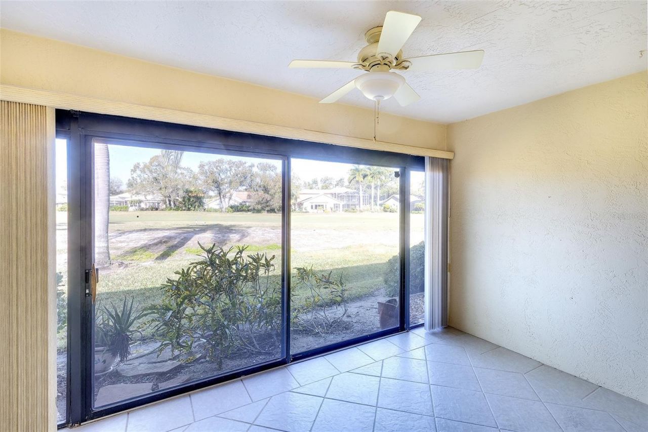 6291 Timber Lake Drive, Unit I4, Sarasota, FL 34243 Photo