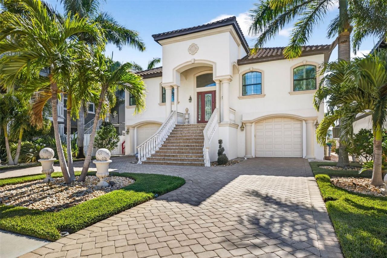 105 Wimbledon Court, Redington Shores, FL 33708 Main Photo