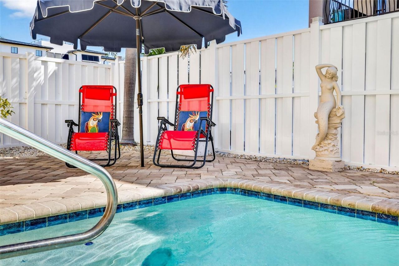 105 Wimbledon Court, Redington Shores, FL 33708 Photo