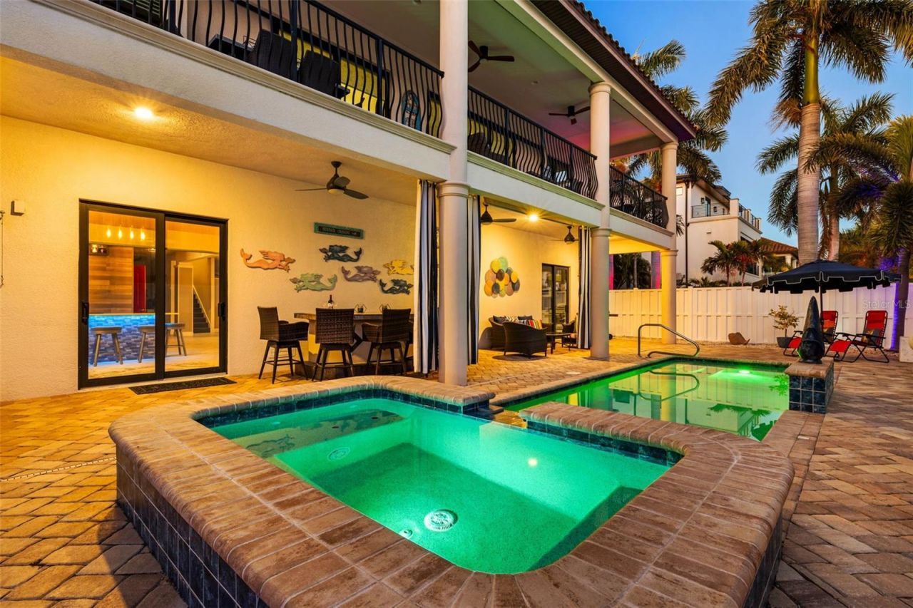 105 Wimbledon Court, Redington Shores, FL 33708 Photo