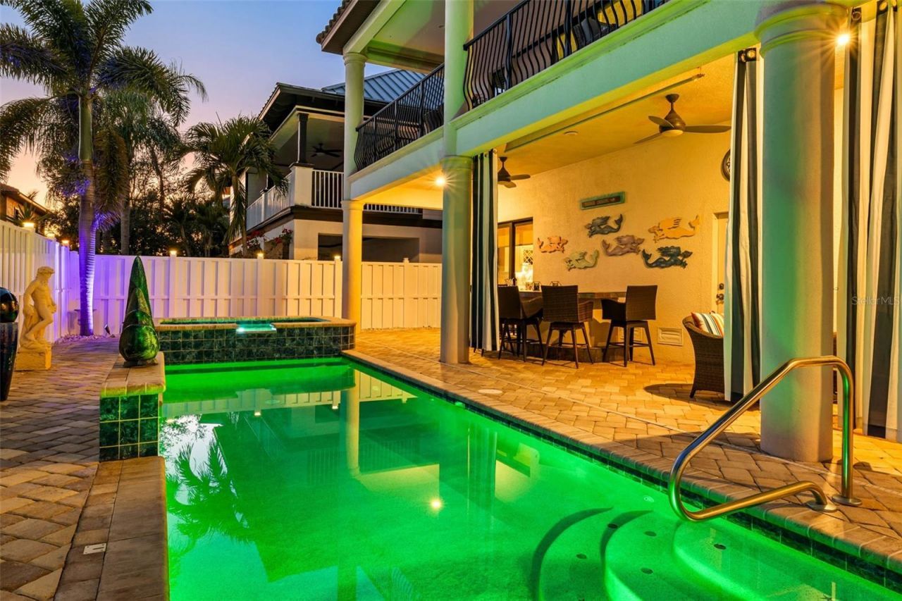 105 Wimbledon Court, Redington Shores, FL 33708 Photo