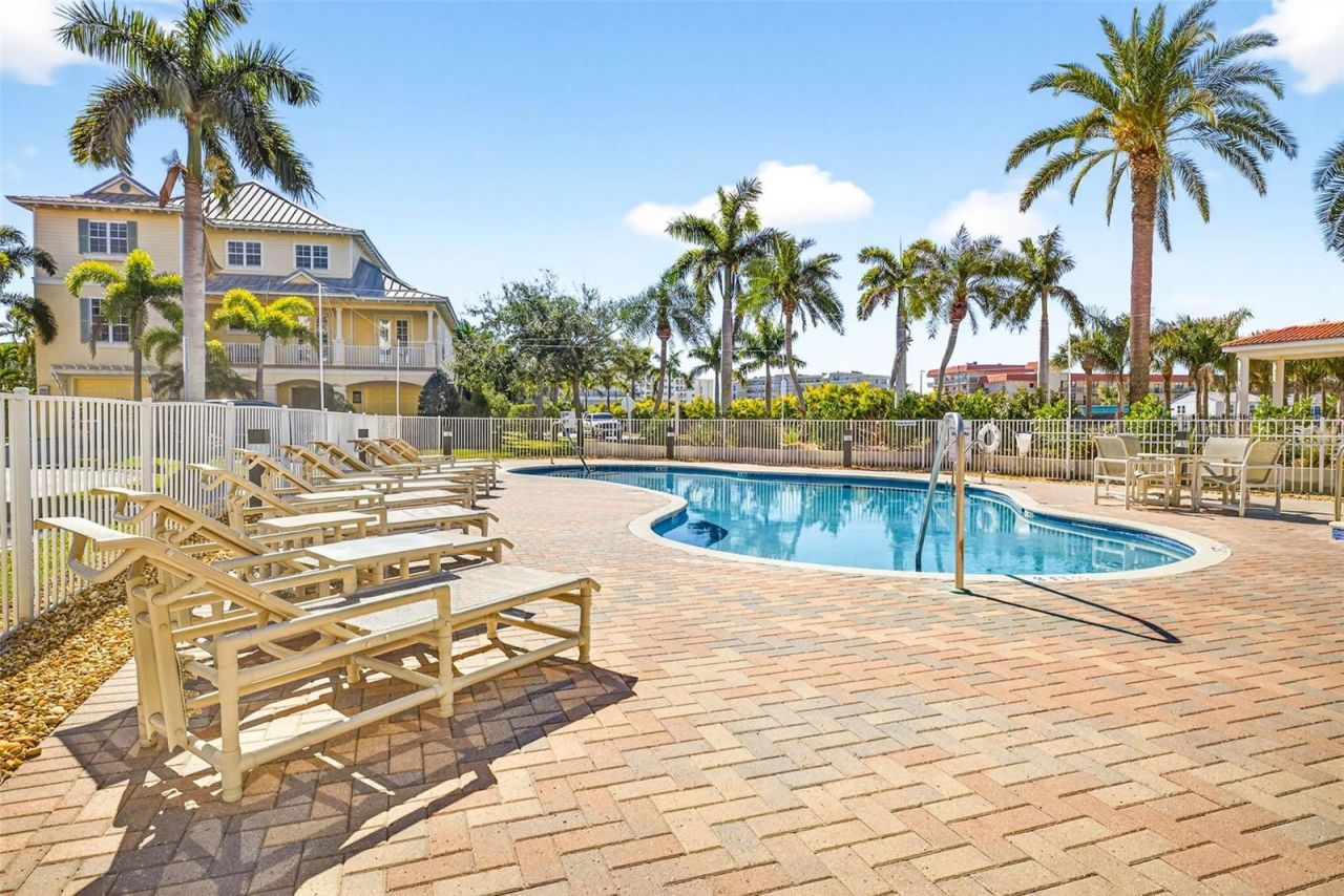 105 Wimbledon Court, Redington Shores, FL 33708 Photo