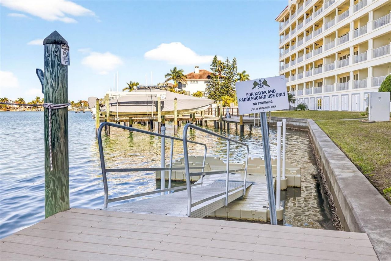 105 Wimbledon Court, Redington Shores, FL 33708 Photo