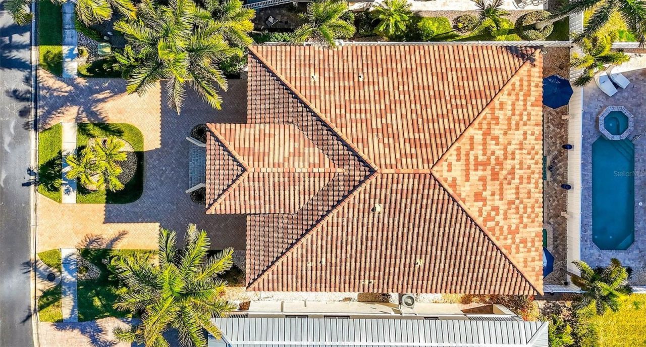 105 Wimbledon Court, Redington Shores, FL 33708 Photo