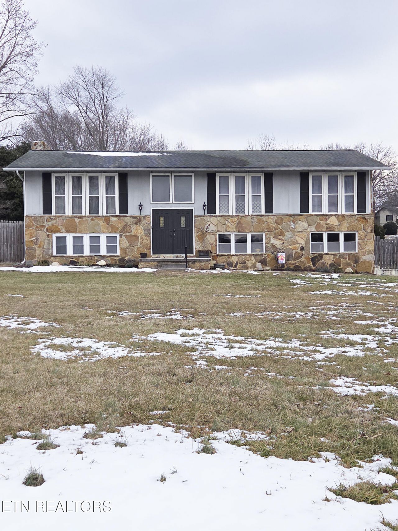 7315 Cornwall Rd, Knoxville, TN 37931 Main Photo