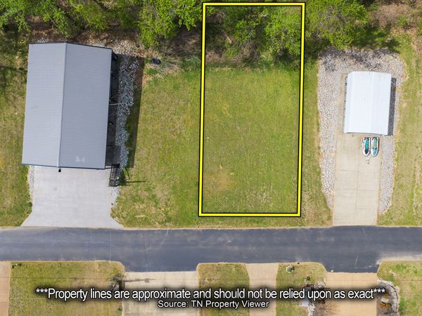 447 Miracle Road, Decaturville, TN 38329