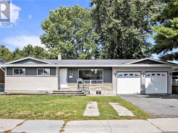 33-B Majestic Drive, Ottawa, ON K2G1C6