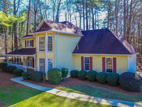 110 Lakepoint Lane, Fayetteville, GA 30215