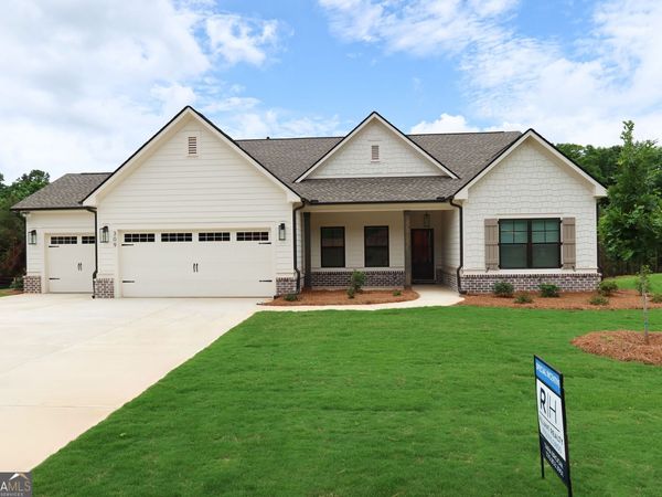 309 Weslyn Drive, Social Circle, GA 30025