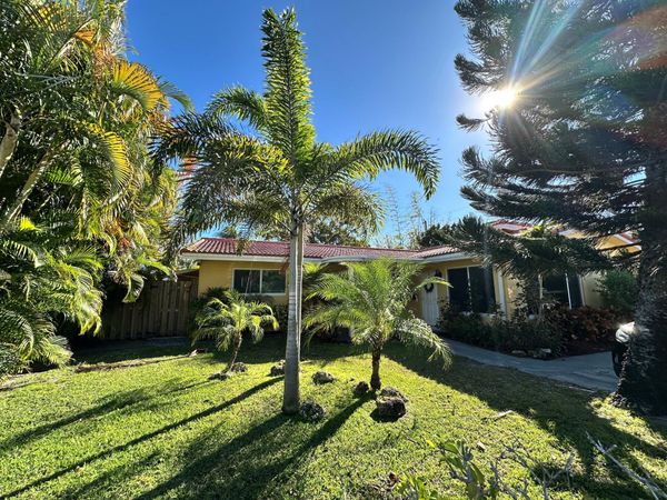 2210 NE 36th Street, Unit A&b, Lighthouse Point, FL 33064