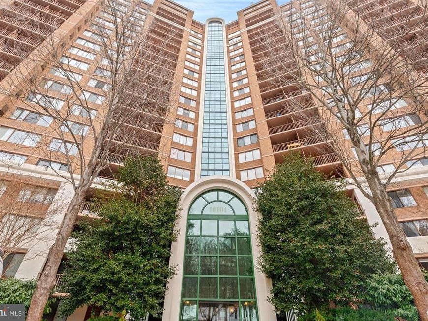 10101 Grosvenor Place, Unit 1907, Rockville, MD 20852 Main Photo