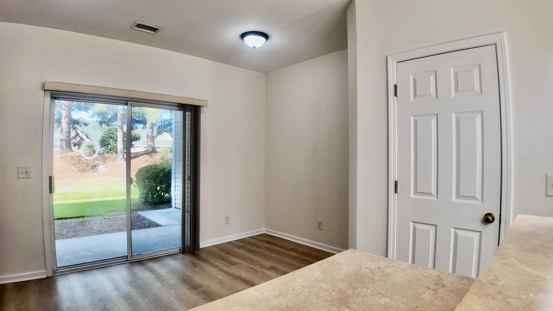 152 Chenoa Dr. Photo 8