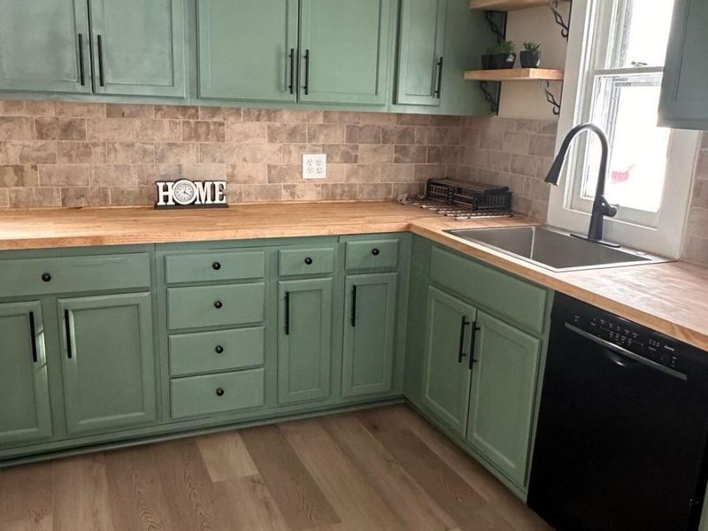 15487 Main SE, Brownsville, OH 43721 Photo 12