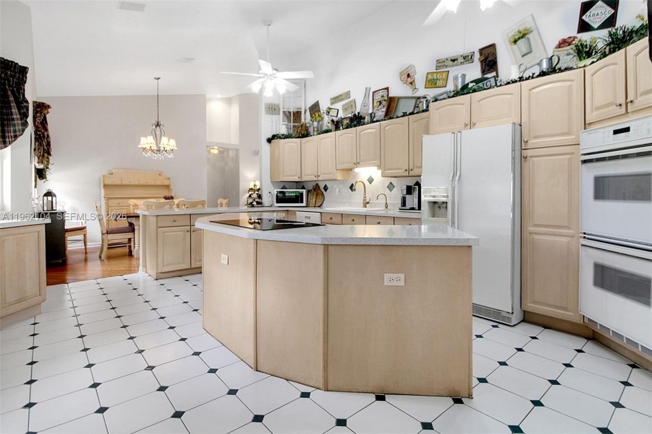 14481 SW 20th St , Davie, FL 33325 Photo