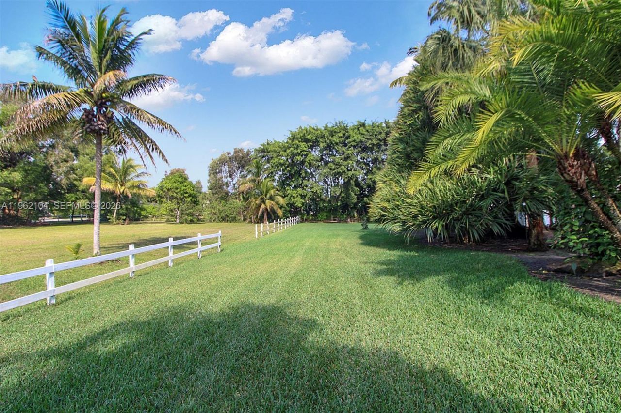 14481 SW 20th St , Davie, FL 33325 Photo