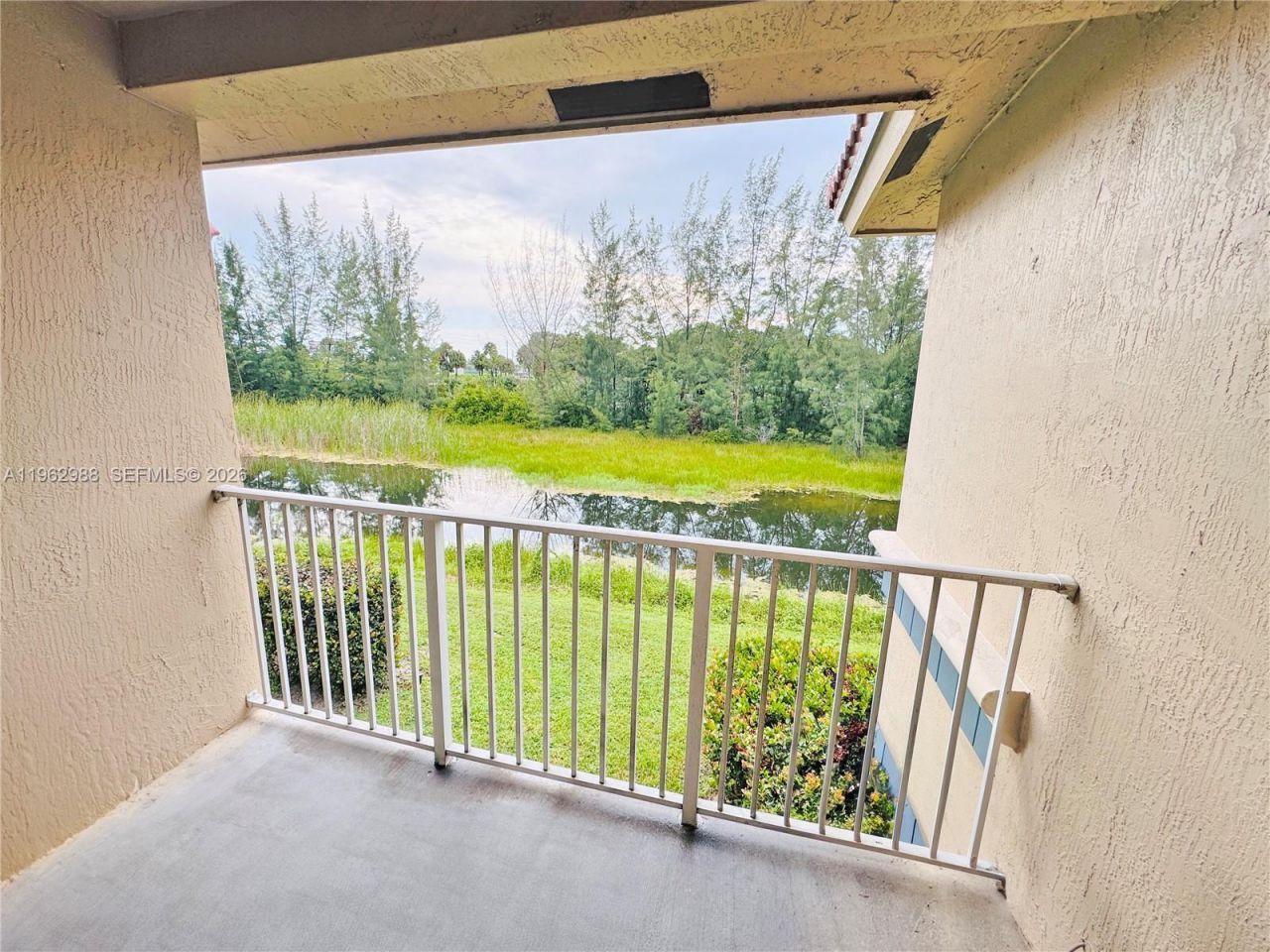 1169 Golden Lakes Blvd, Unit 1123, West Palm Beach, FL 33411 Photo
