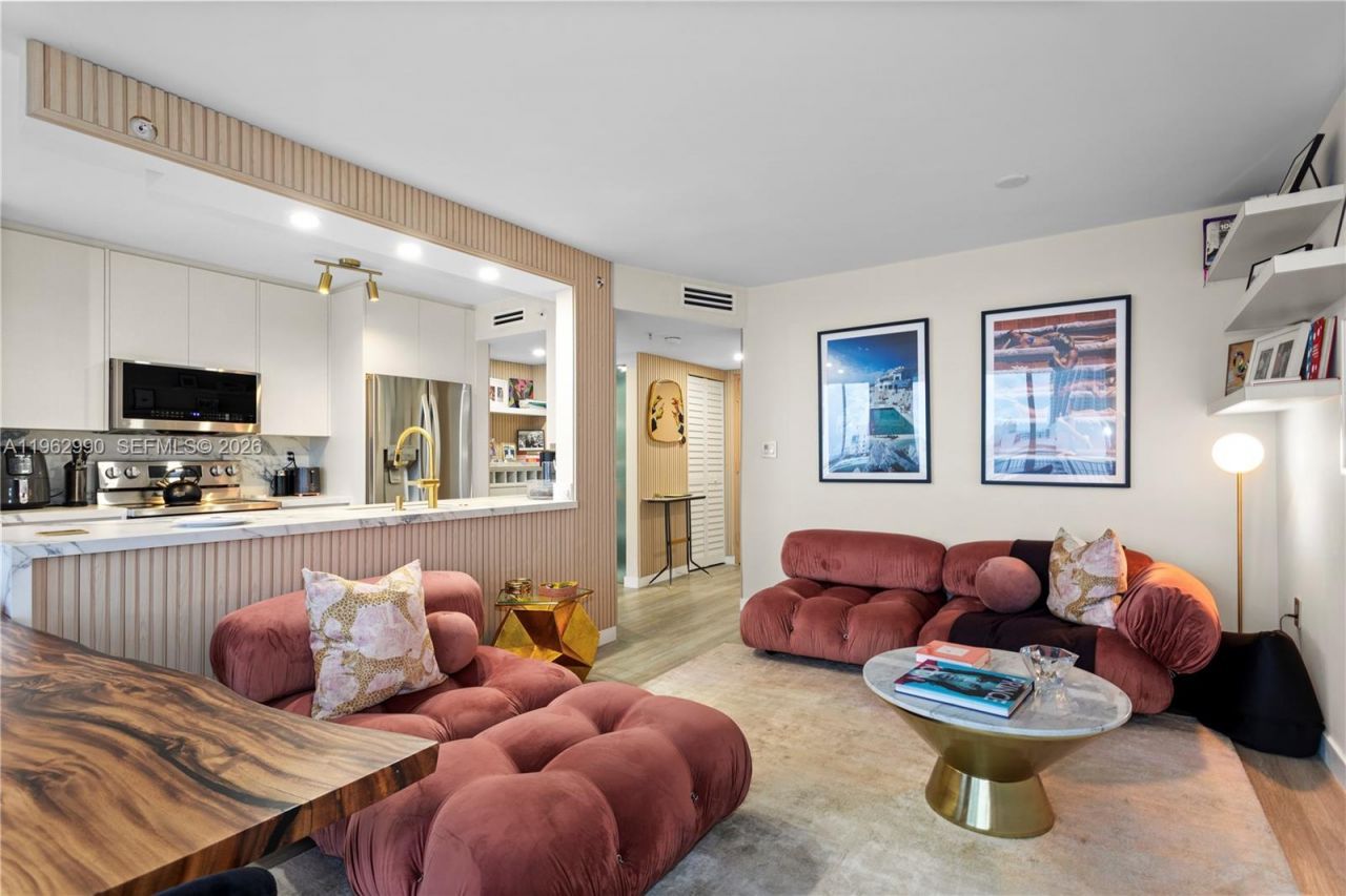 1688 West Ave , Unit PH-04, Miami Beach, FL 33139 Photo