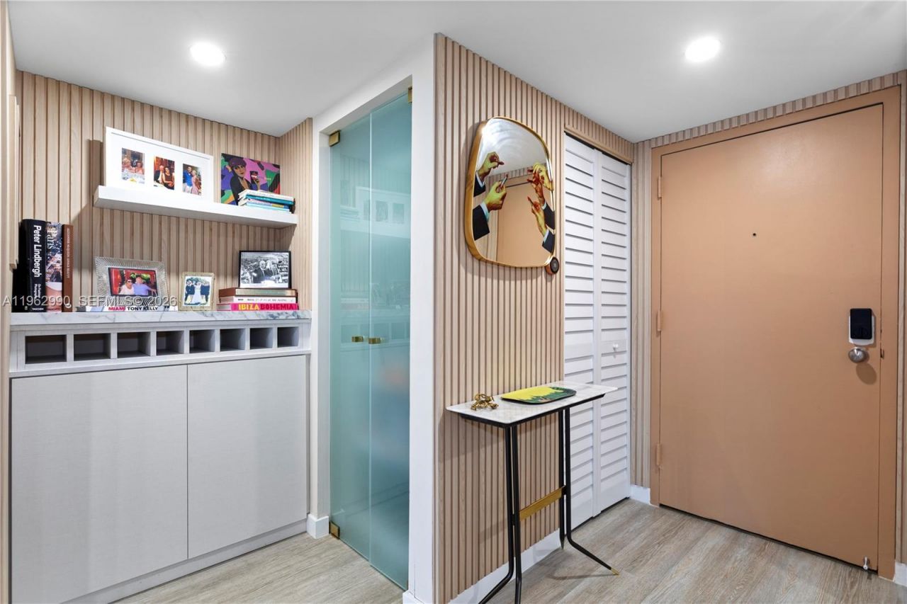 1688 West Ave , Unit PH-04, Miami Beach, FL 33139 Photo