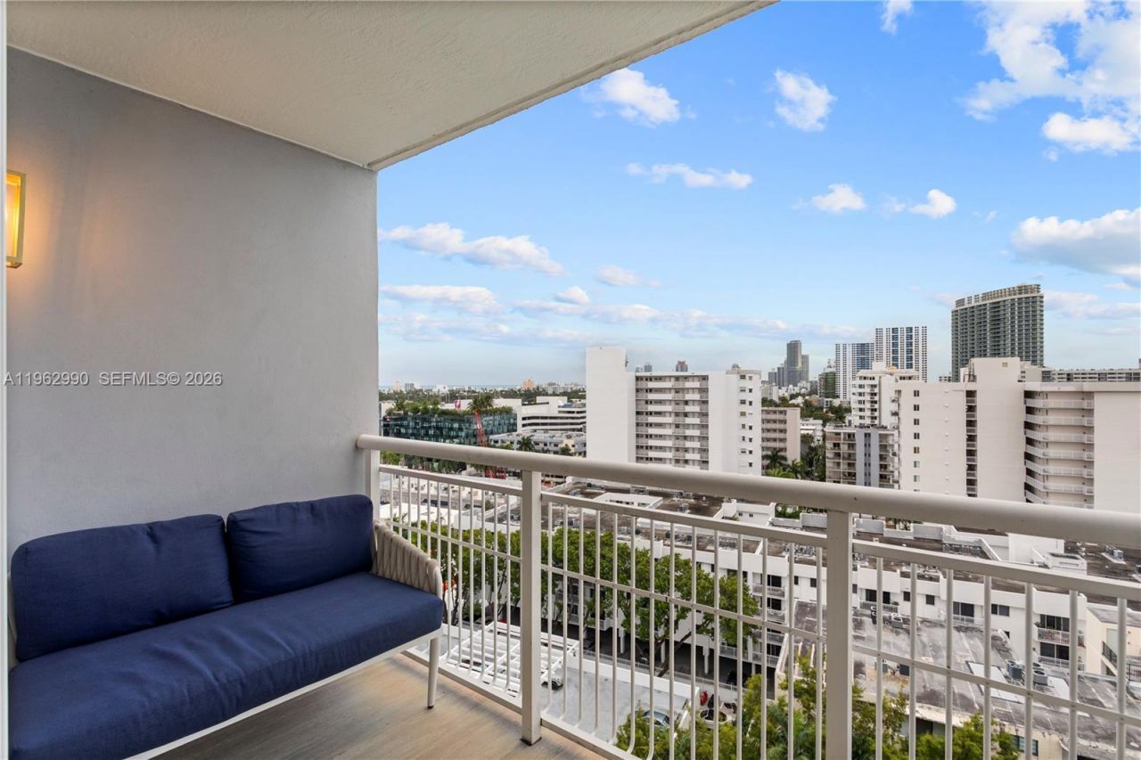 1688 West Ave , Unit PH-04, Miami Beach, FL 33139 Photo