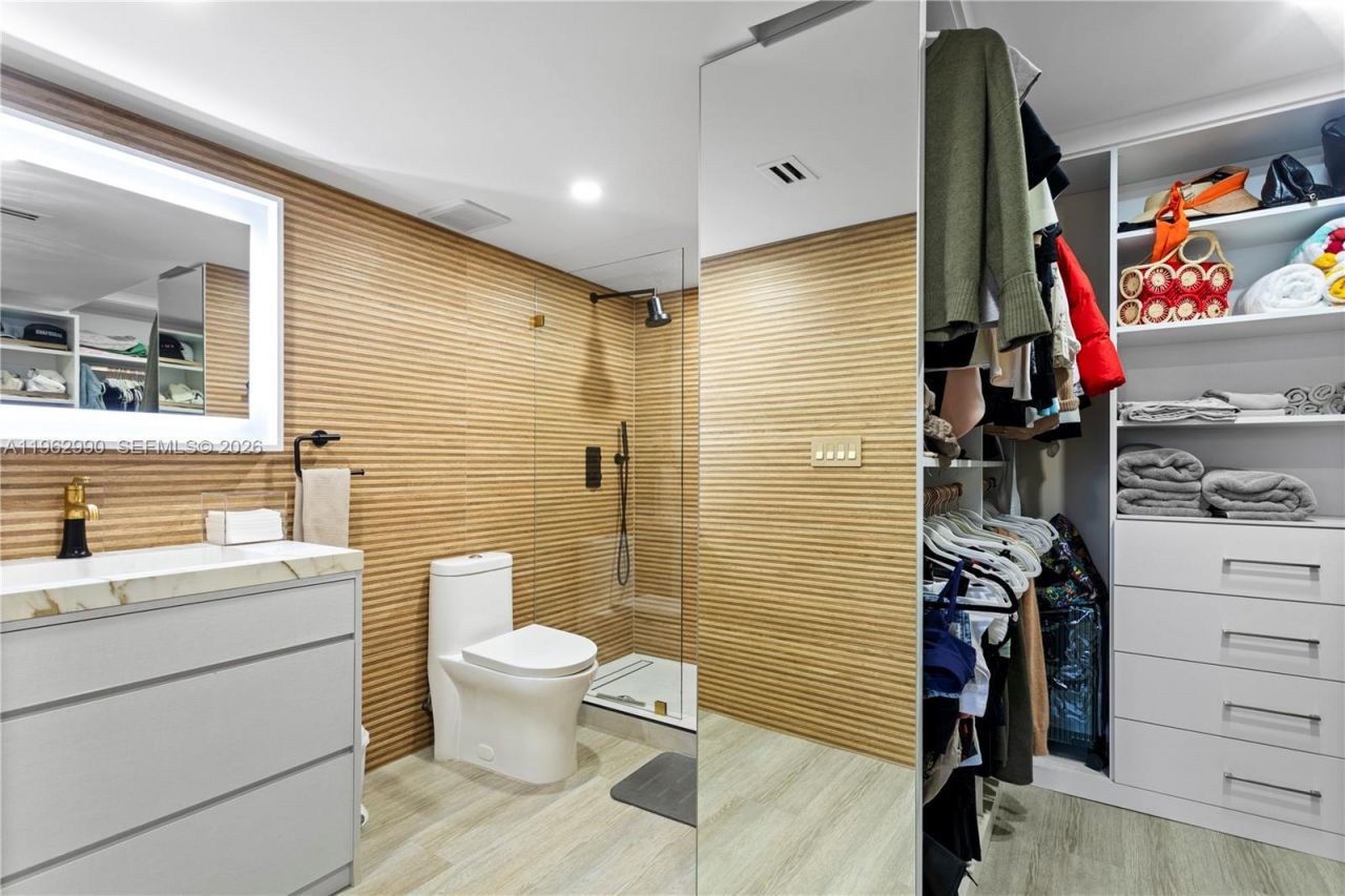 1688 West Ave , Unit PH-04, Miami Beach, FL 33139 Photo