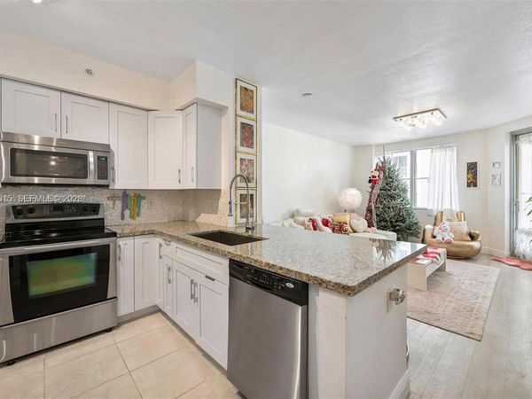 1830 Radius Dr, Unit 1022, Hollywood, FL 33020