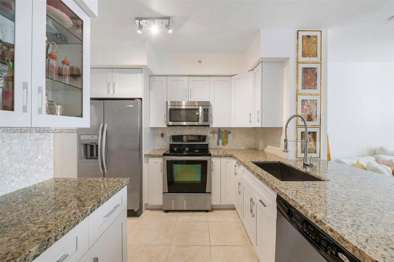 1830 Radius Dr, Unit 1022, Hollywood, FL 33020 Photo