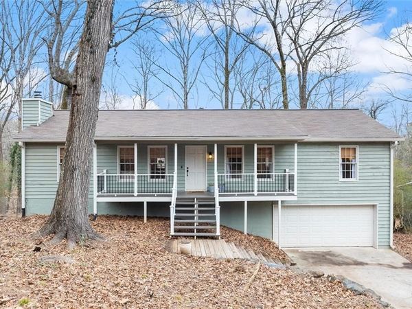 410 Riverlake Court, Woodstock, GA 30188