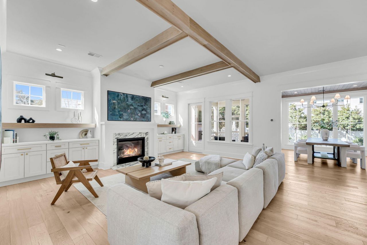 546 Center Street Photo 14