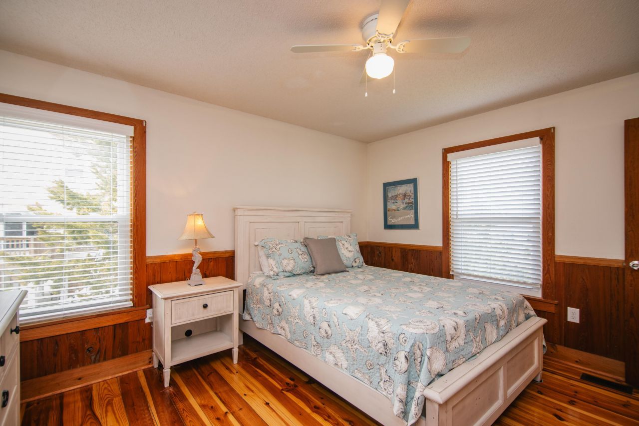 3603 Bay Point Drive Photo 16