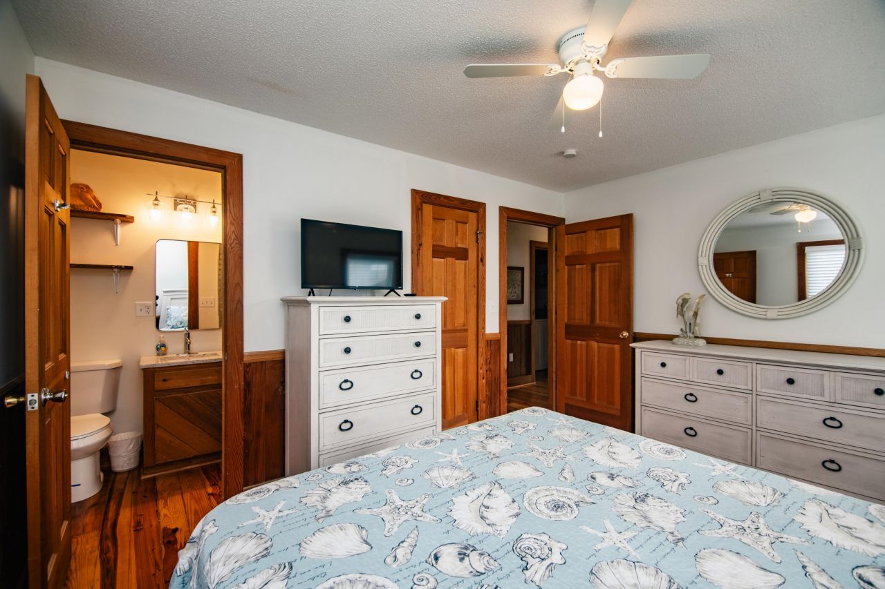 3603 Bay Point Drive Photo 17