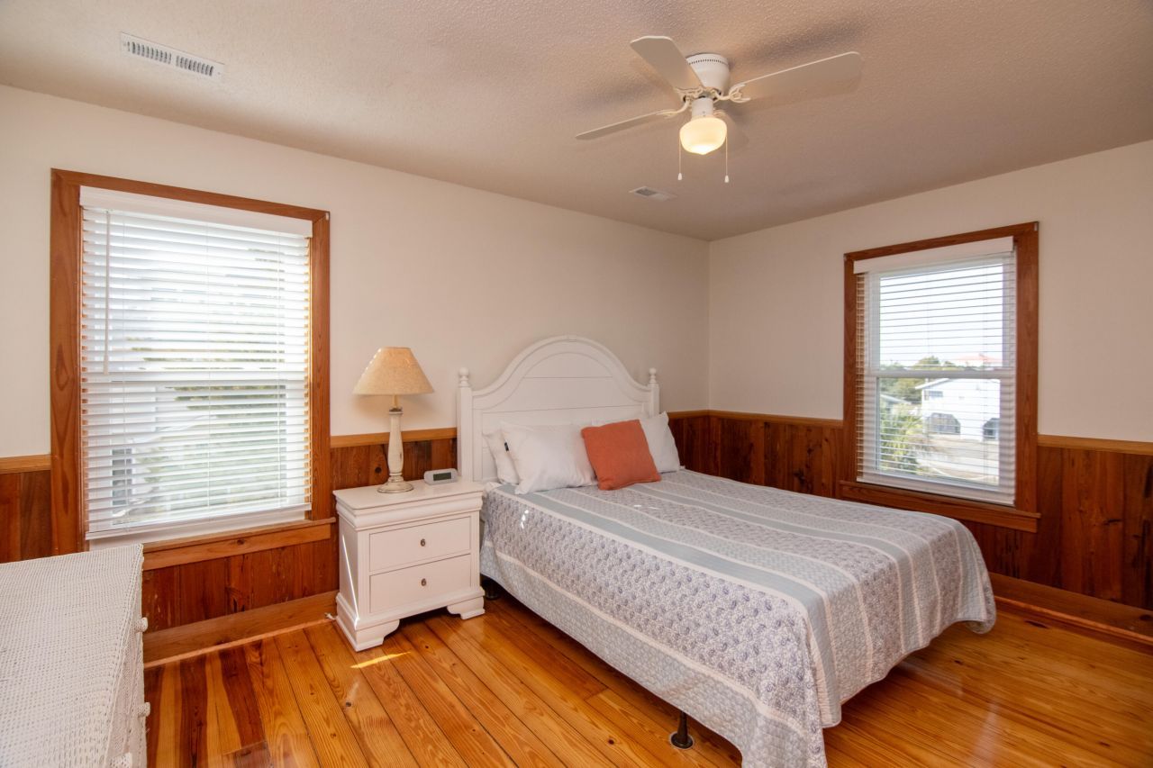 3603 Bay Point Drive Photo 22