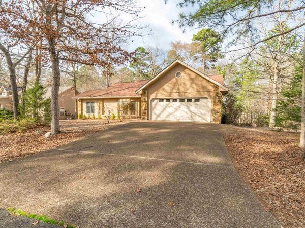 2 Quieto Place, Hot Springs Village, AR 71909