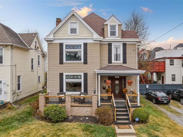 10 Hawthorne Ave, Crafton, PA 15205