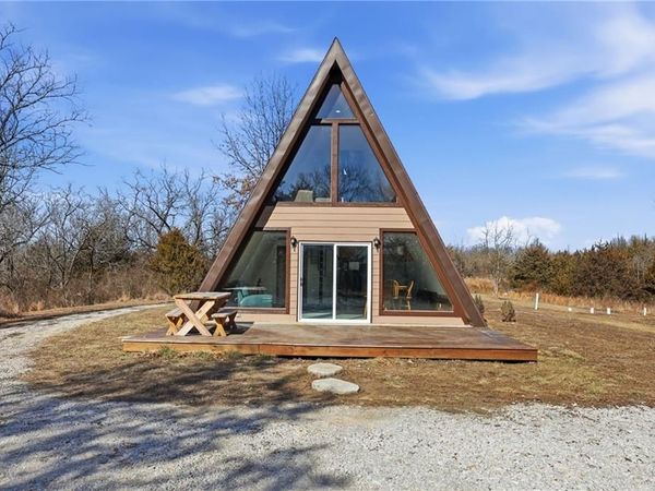 31396 W 152nd St Street, Excelsior Springs, MO 64024