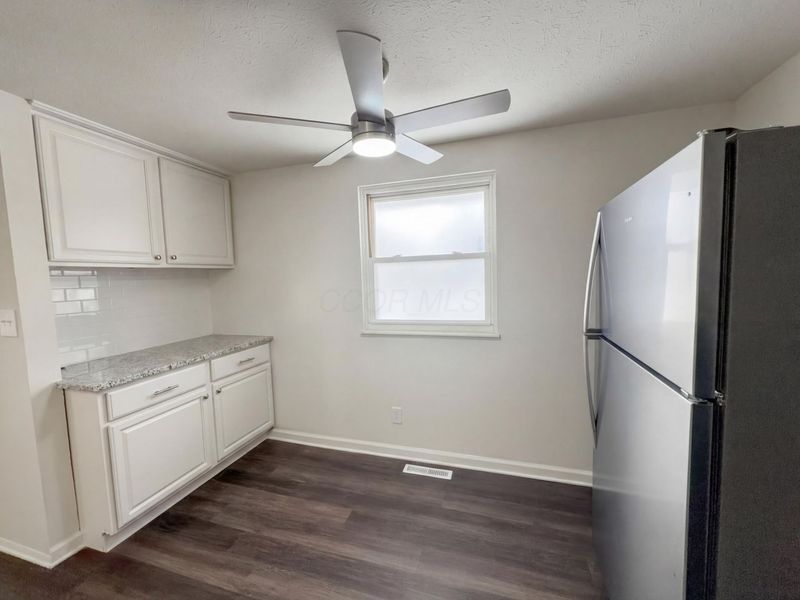 3859 Briggs Road, Columbus, OH 43228 Photo 8