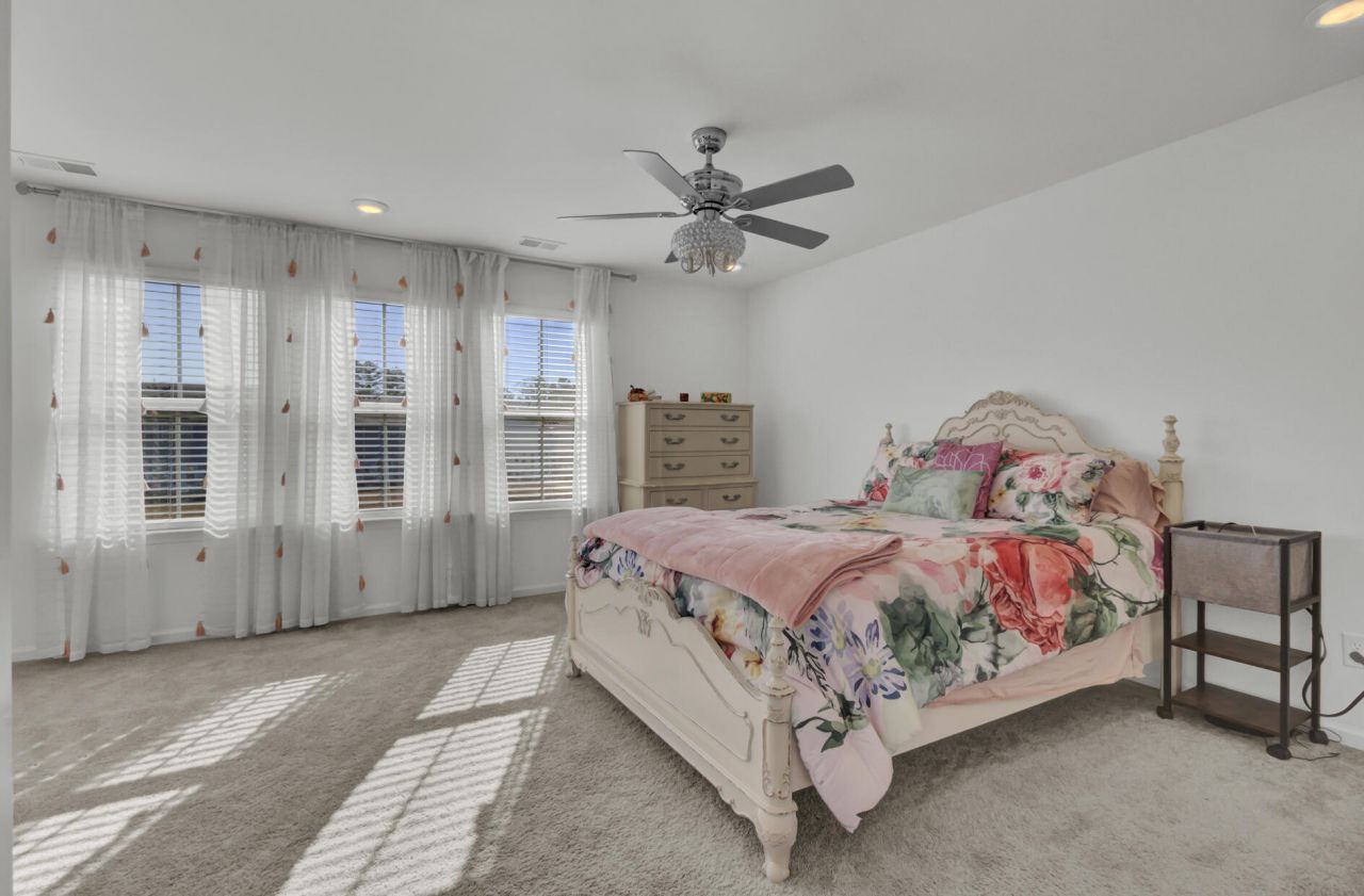 500 Trotters Lane Photo 18